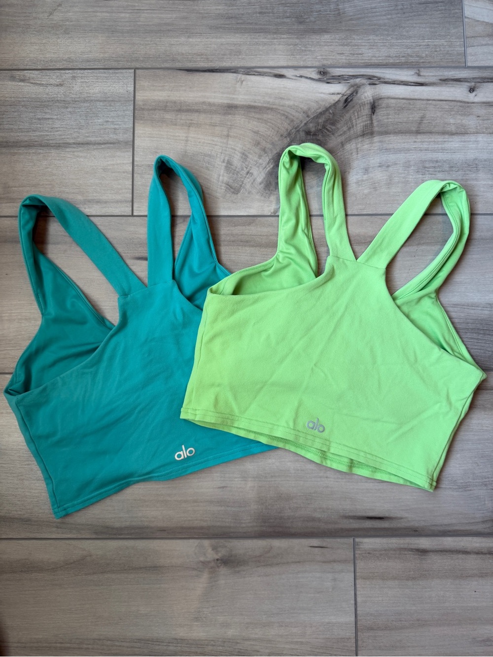 Alo Airbrush Real Bra Tank Bundle, Size Small